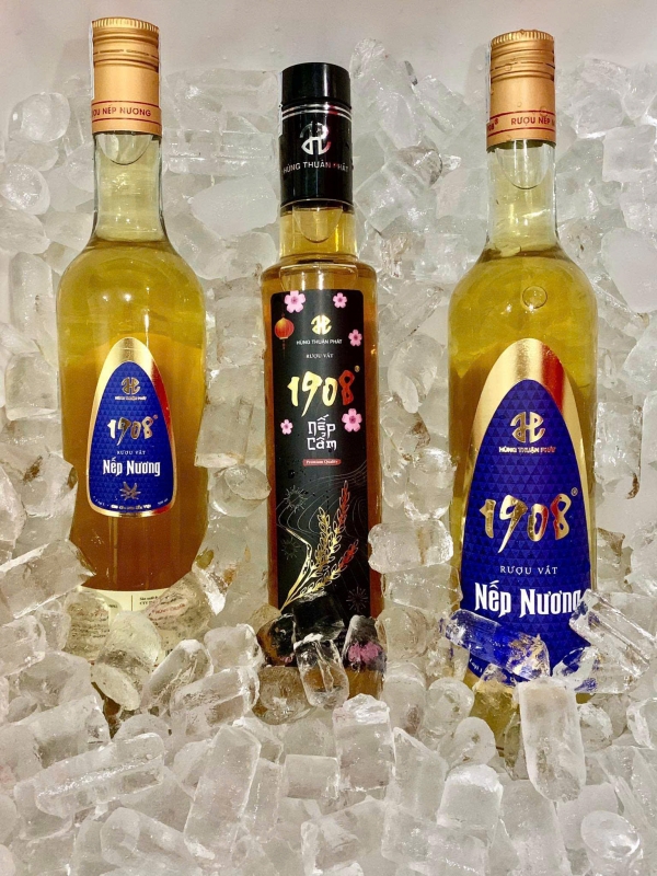 Rượu nếp cẩm