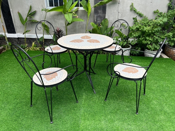 Table set R80